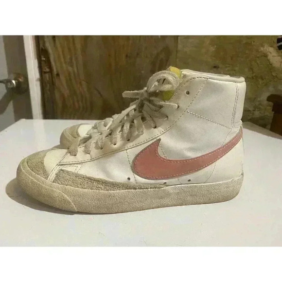 Nike Blazer Mid 77 White Pink Foam Womens‎ Size 7.5 - Picture 2 of 7